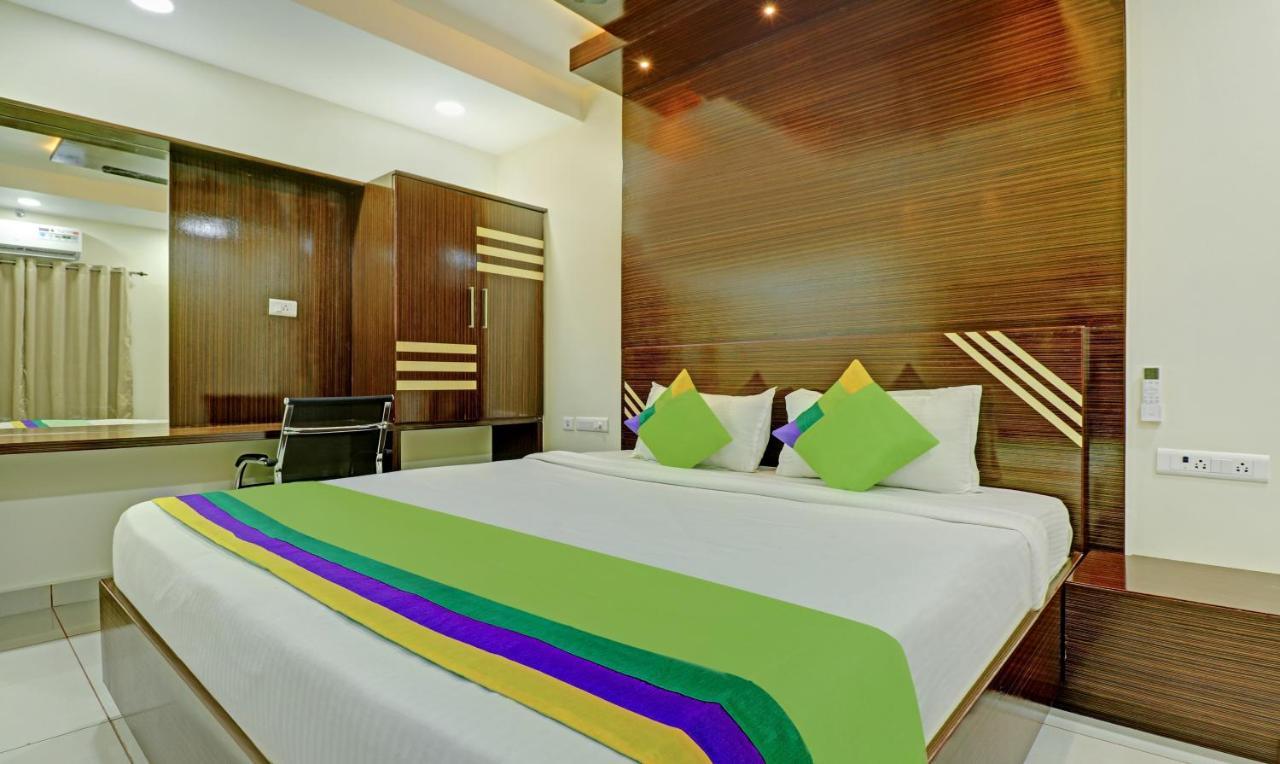 Treebo Trend Arka Vijayawada Hotel Bagian luar foto